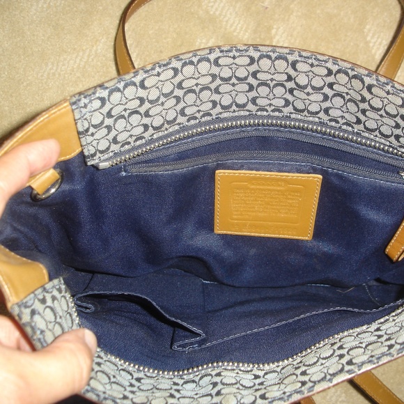 COACH B0849-F11526 Tote Purse Blue Canvas VG Cond. - Picture 3 of 7